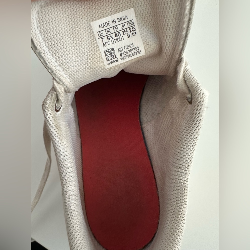 Adidas Stan Smith J Heart Valentines Day White Shoes With Red Hearts SIZE 7 - Picture 3 of 6